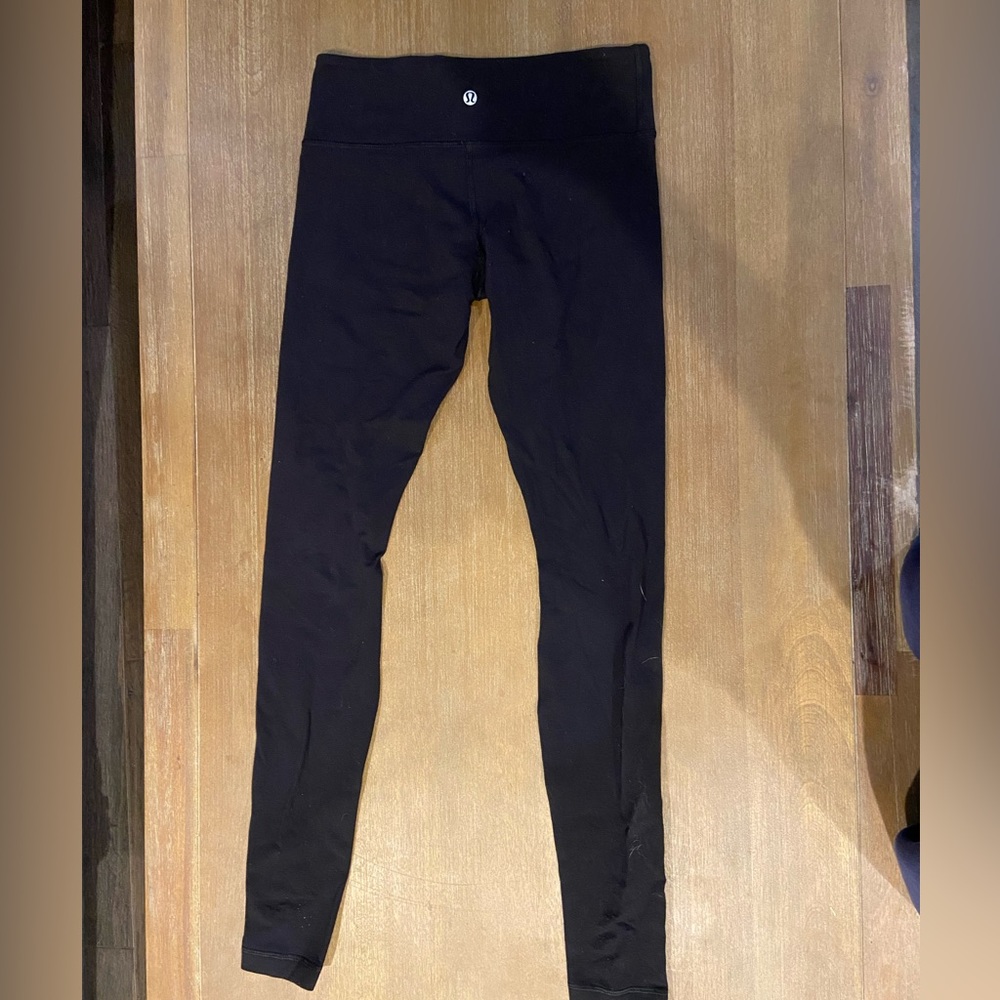 black lululemon leggings size 6